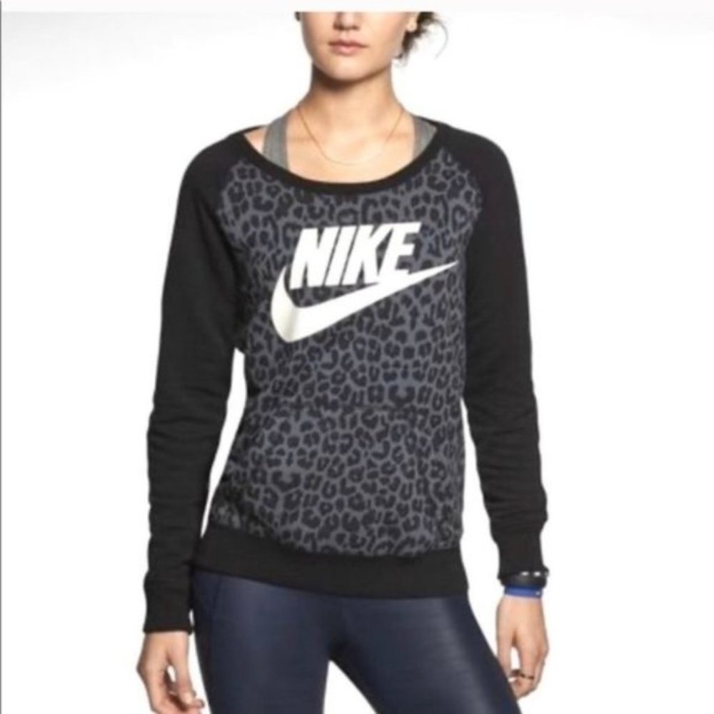 Nike Cheetah Print Sweatshirt Kangaroo Pocket Jersey Crew Neck Size XS
